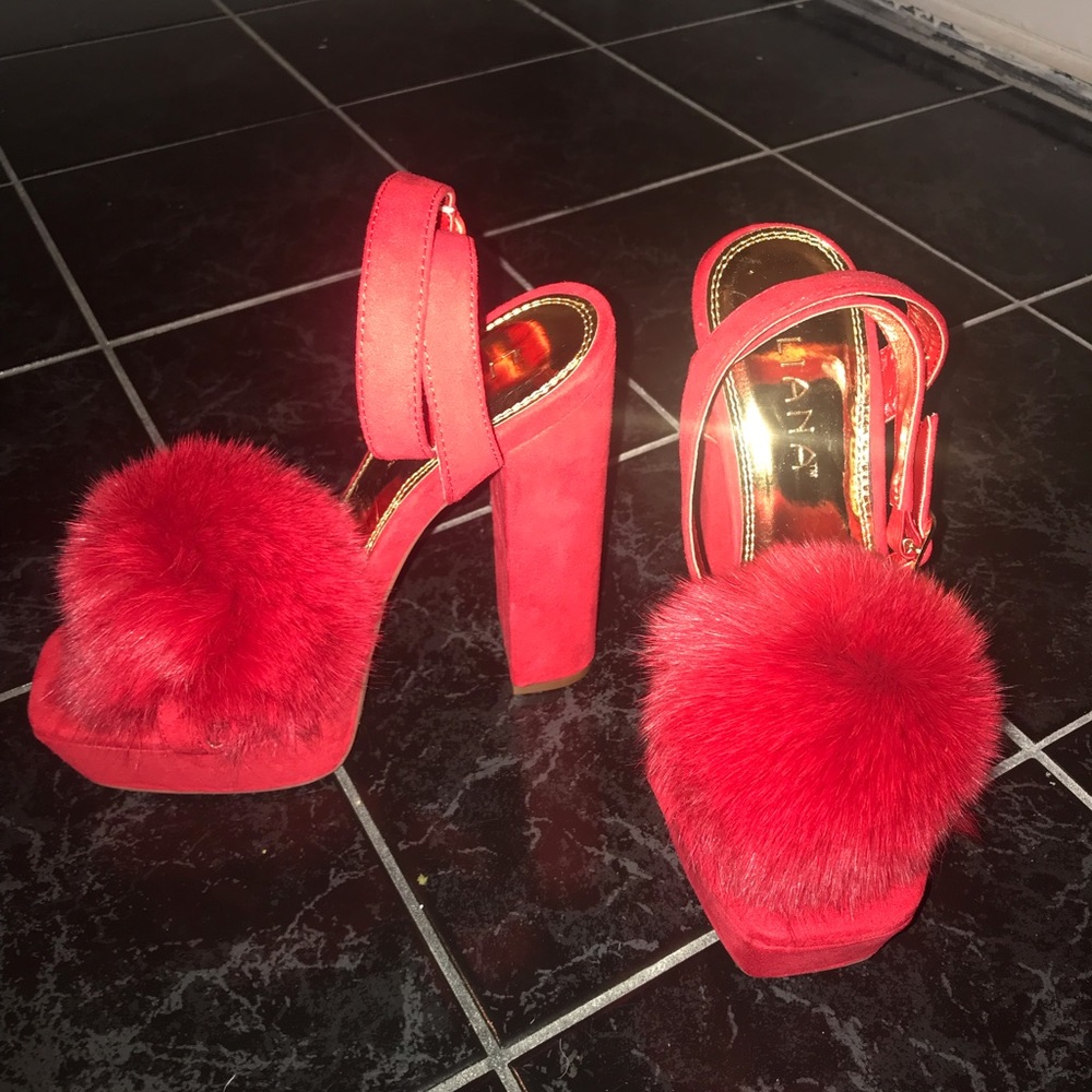 Red platform open toe heel w/strap + puff accent
